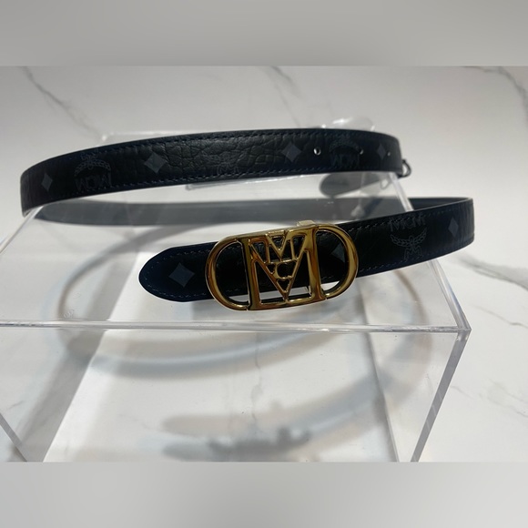 MCM Black Belt - Women’s Size - Reversible - Picture 2 of 8